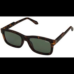 QUAY AUSTRALIA POLARIZED SUNGLASSES BEATNIK 125
